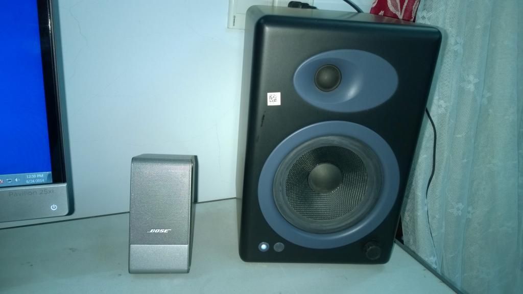 Thanh lý Server Tyan +2 Xeon L5520+ 16Gb Ram + Card SAS + SAS IBM...và linh tinh - 8