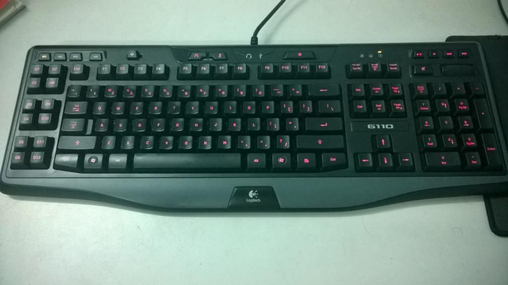 Bán bộ gaming gear: Logitech keyboard G110 và mouse Logitech G9x