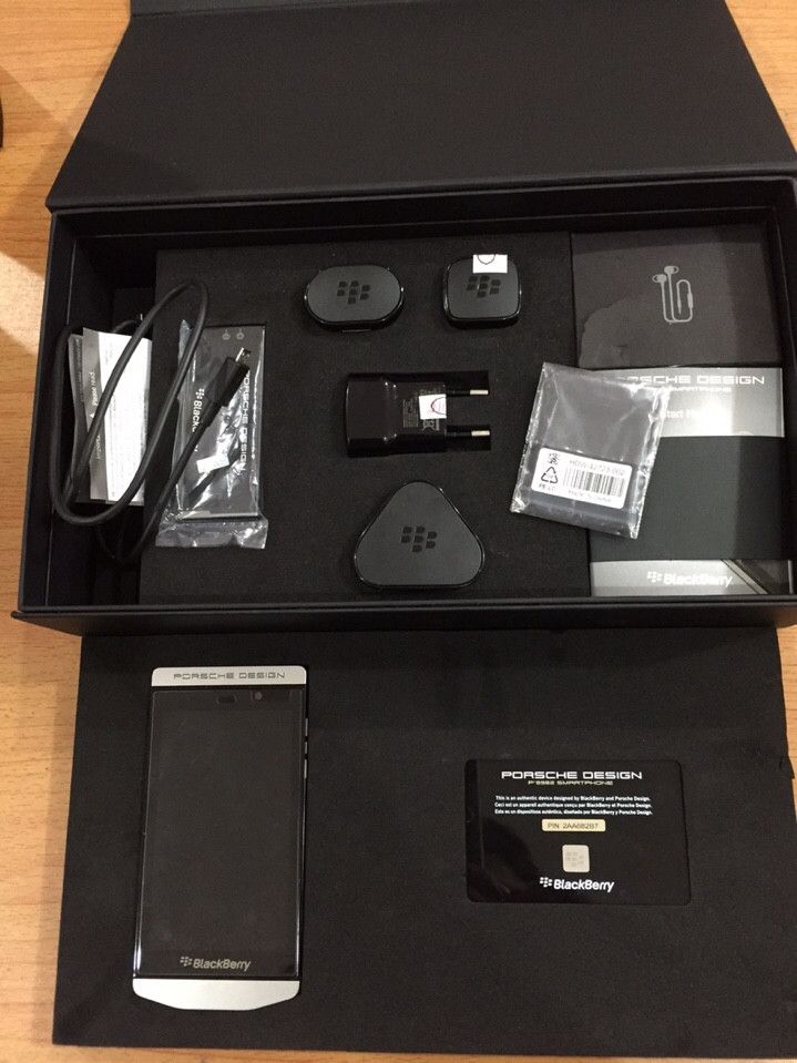 BlackBerry P'9982  Porsche Design - 3