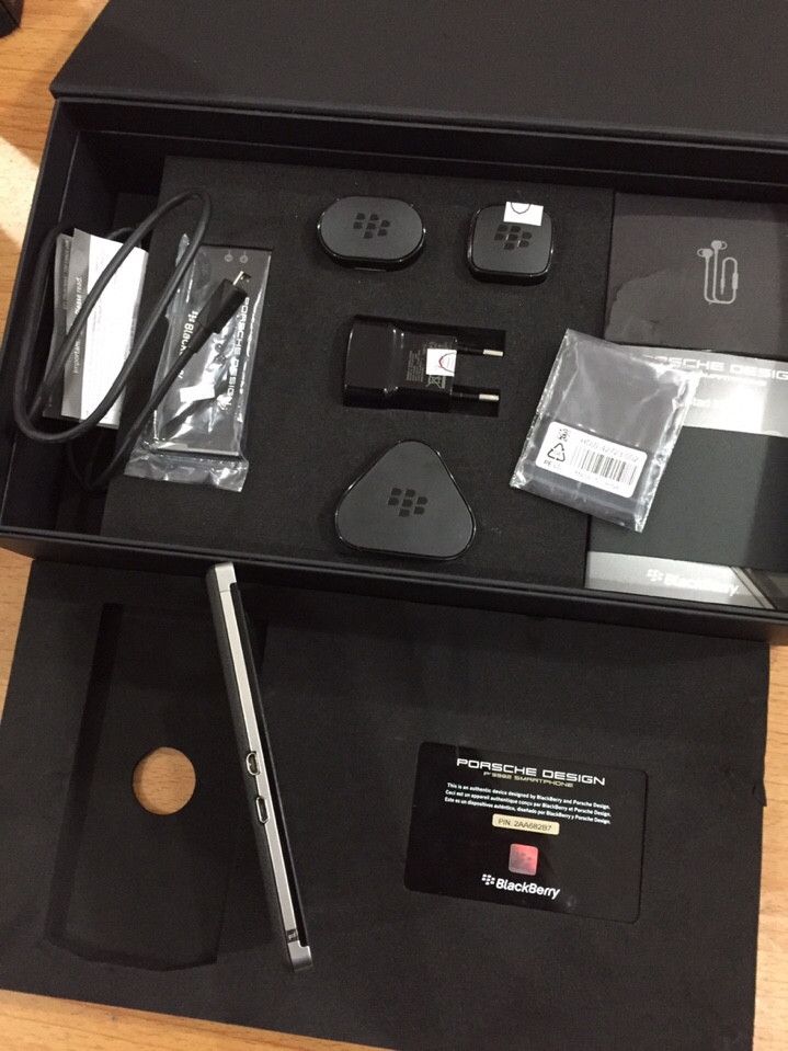 BlackBerry P'9982  Porsche Design - 2