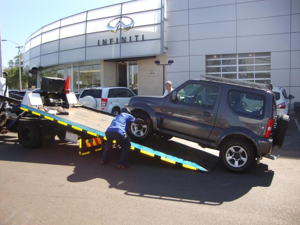Jimny ground clearance