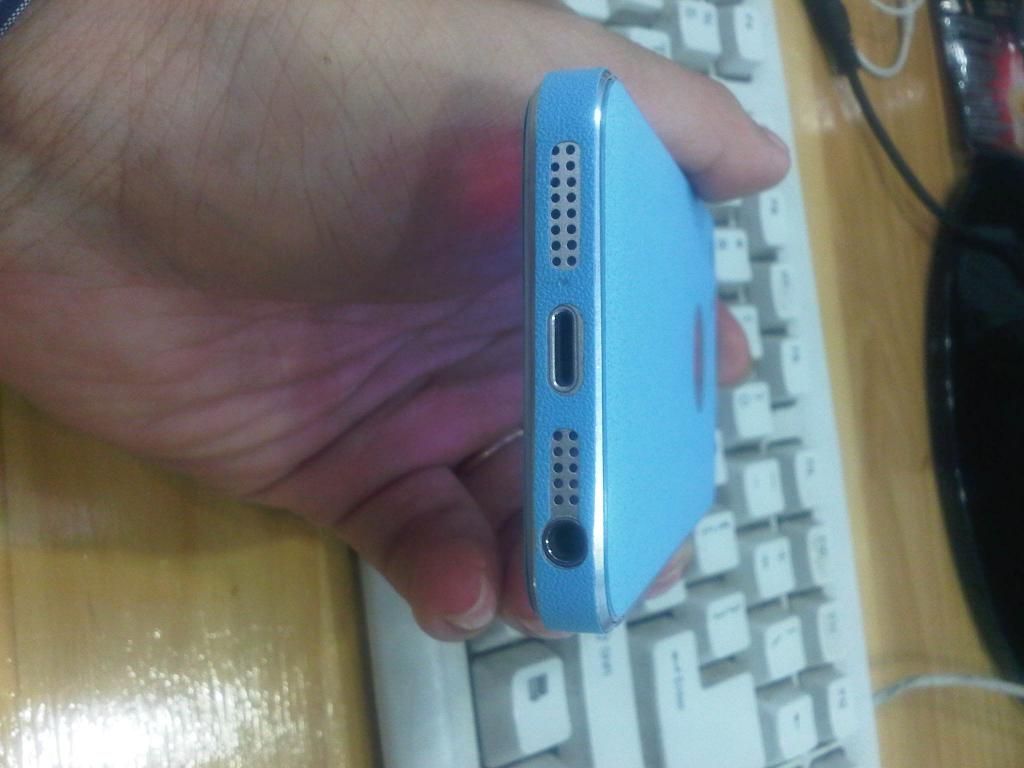 Bán hay giao lưu một số máy 9700, iphone 5s fake, ip 3g, nokia 6500 (vỏ mobiado 105). - 3