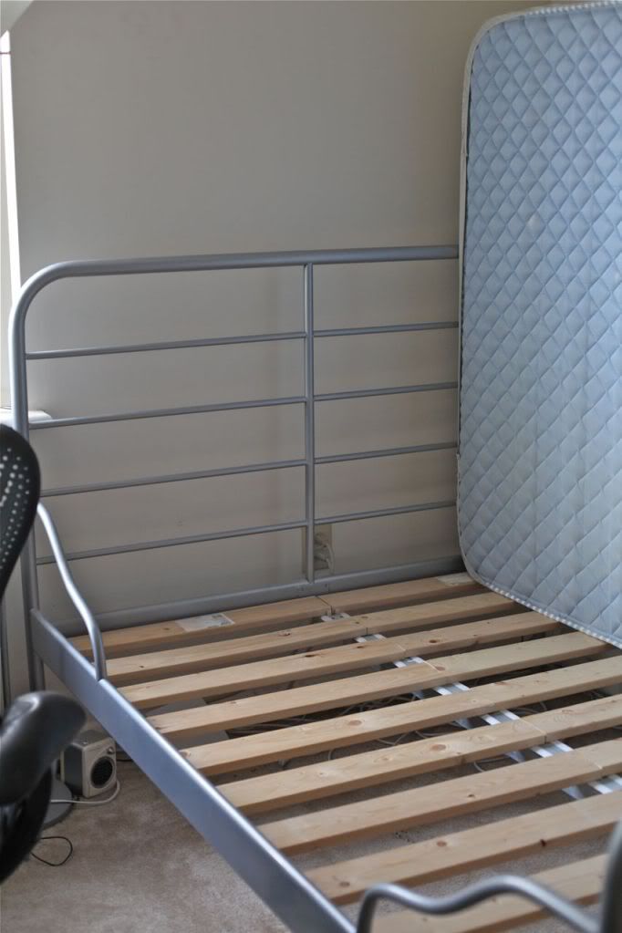 IKEA Dokka Queen Size Bed Photo by momendo Photobucket