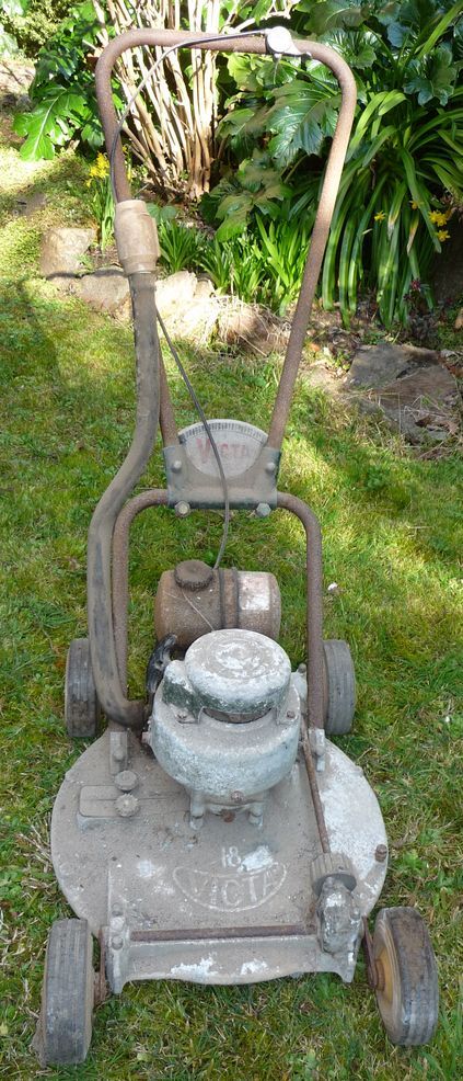 [Linked Image from i1222.photobucket.com]