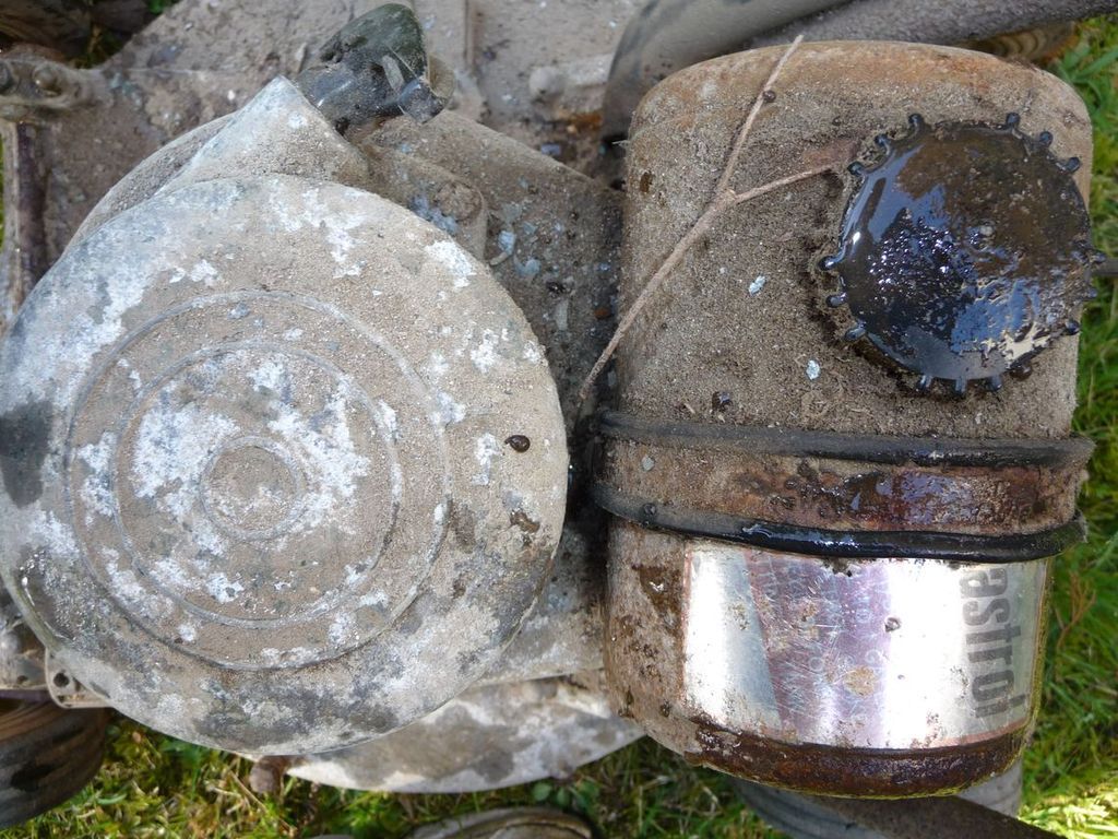 [Linked Image from i1222.photobucket.com]