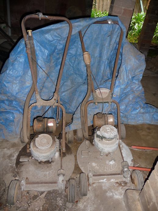 [Linked Image from i1222.photobucket.com]