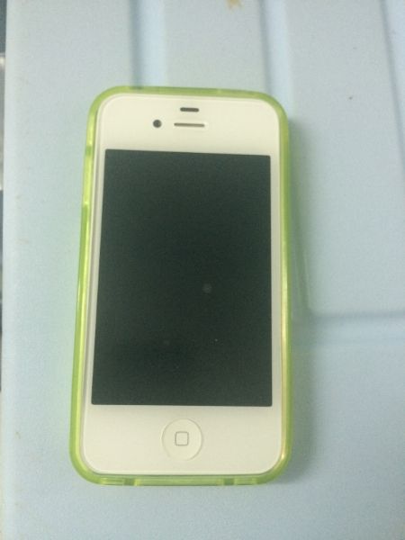 Bán Iphone 4S IOS6 và IP4 màu trắng full box pk zin teo máy - 1