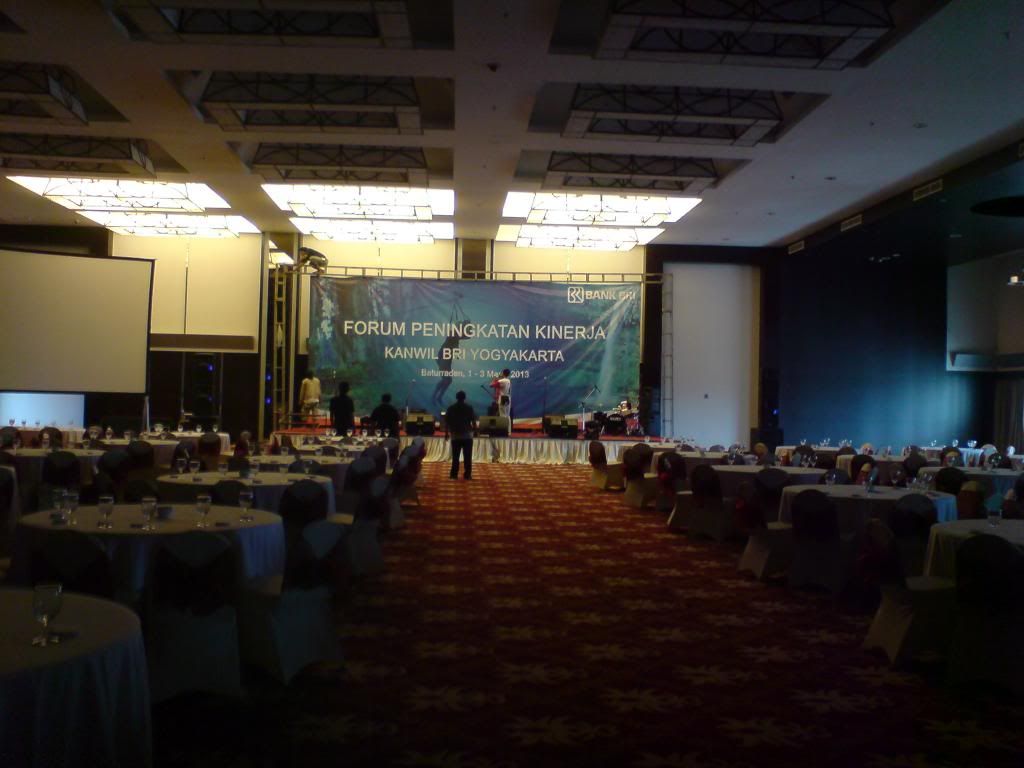 [Image: Rentalsoundsystemaston.jpg]