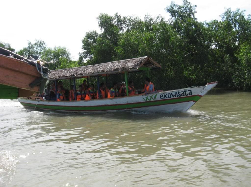 perahu wisata