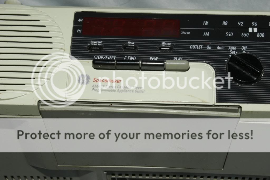 GE Spacemaker Under Cabinet Radio Cassette Player Model 7 4285A